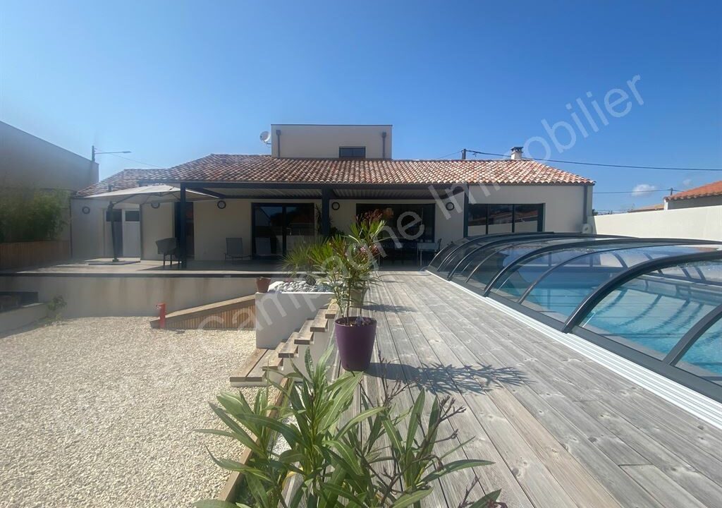 ND1-1013_g0dNXkJ6RQc9FQJuI1W5hw