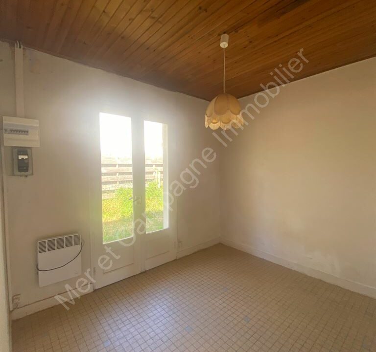 ND1-1086_LkLIQ6E3aH1-baDpF2jlnQ