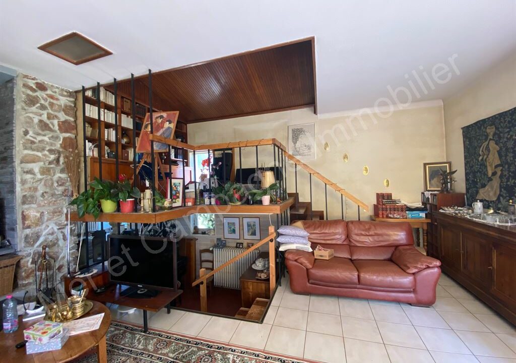 ND1-1142__Aodq4hHJ4Ui7DLwny4WwQ