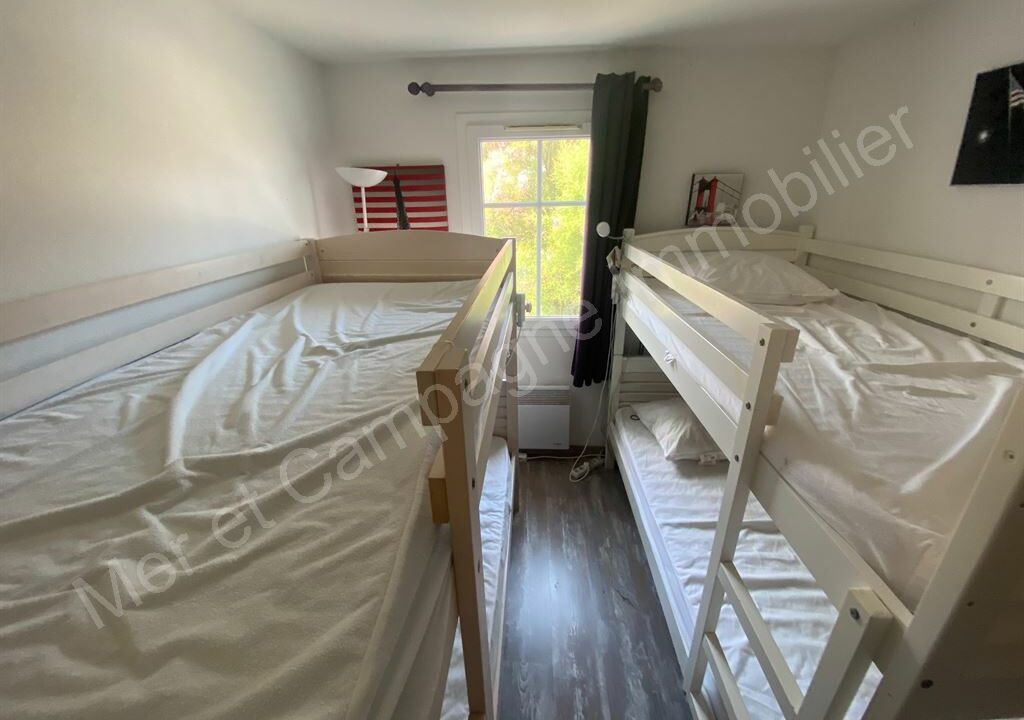 ND1-1166_93iGY_p1e-YMcJOe-3CROQ