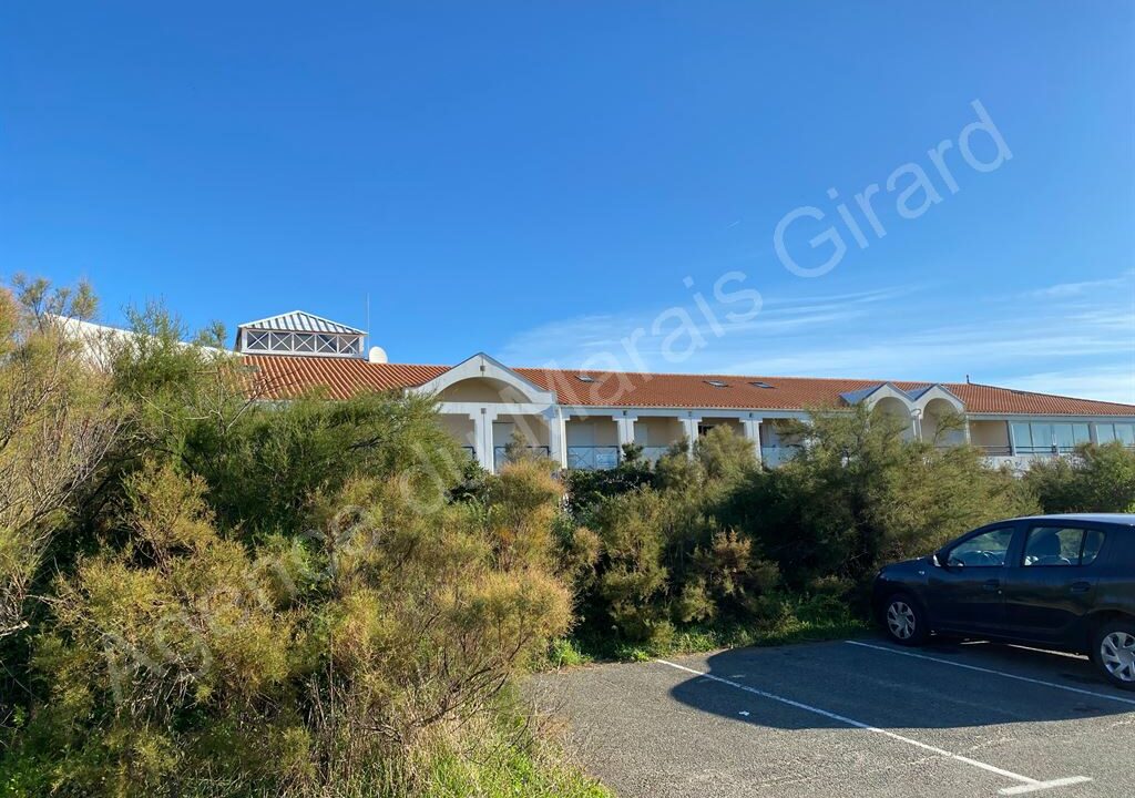 BF1-598_8Aov40sm4D13-q2MImPnuw