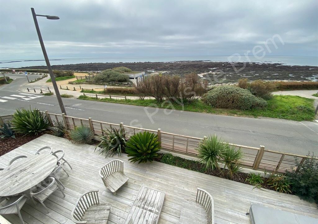 DA1-435_YWN5MMIYny9fwnAFmXNIFg