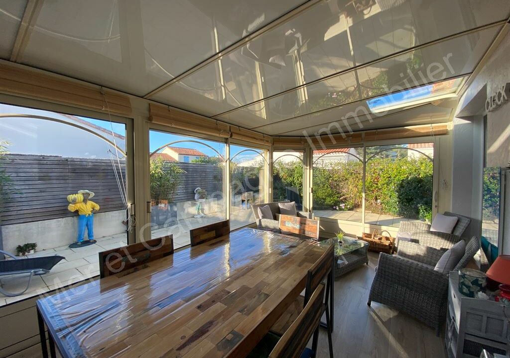 ND1-1184_w-ak_X-djvBD4tbkJL316Q