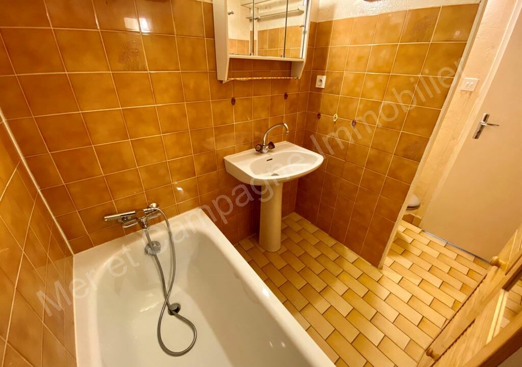 ND1-1189_zVvtyNLrIXkpXxd2C1ardA