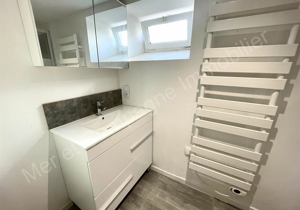 ND1-1190_hLuNODrklSewqe5MnfNGhw