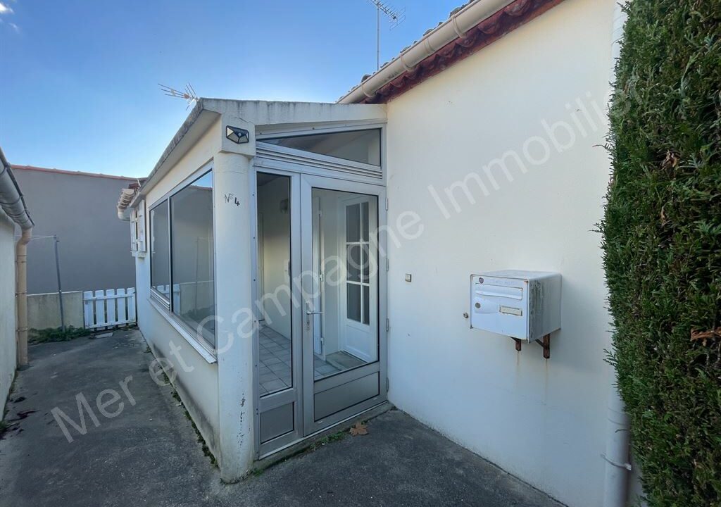 ND1-1196_tEU-TA52x1o4q0cU7b4d8A