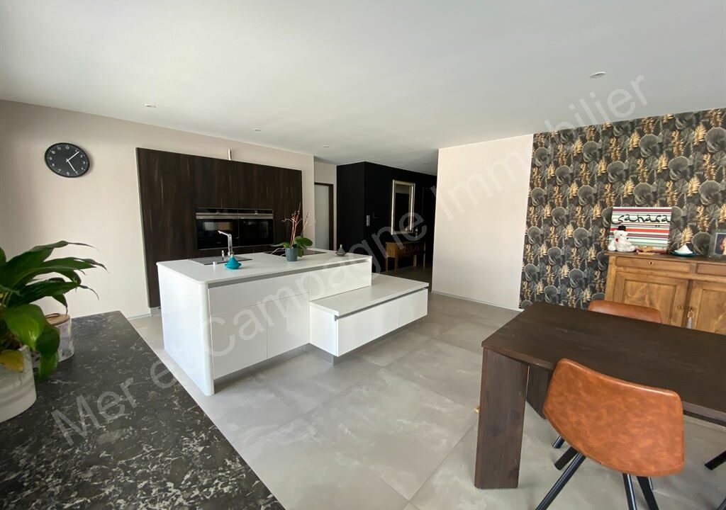 ND1-1013_c-vHFmjsxMHRYJHE820bFA