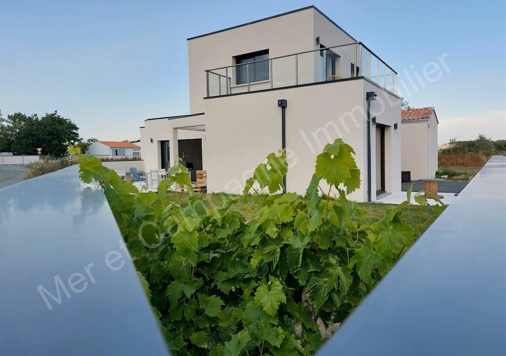 ND1-1213_DTyZkQ2Bjye_f6d3QAytiQ