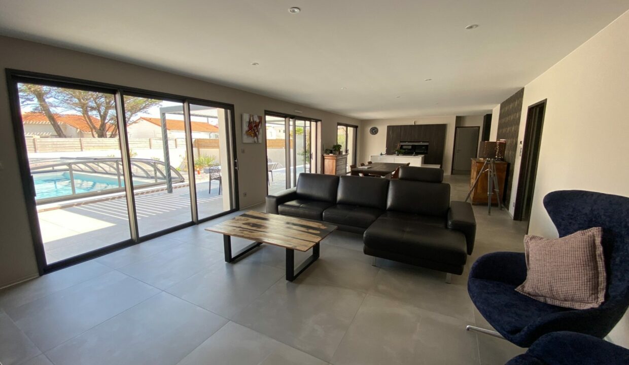 1769766168_VM2532_15_original