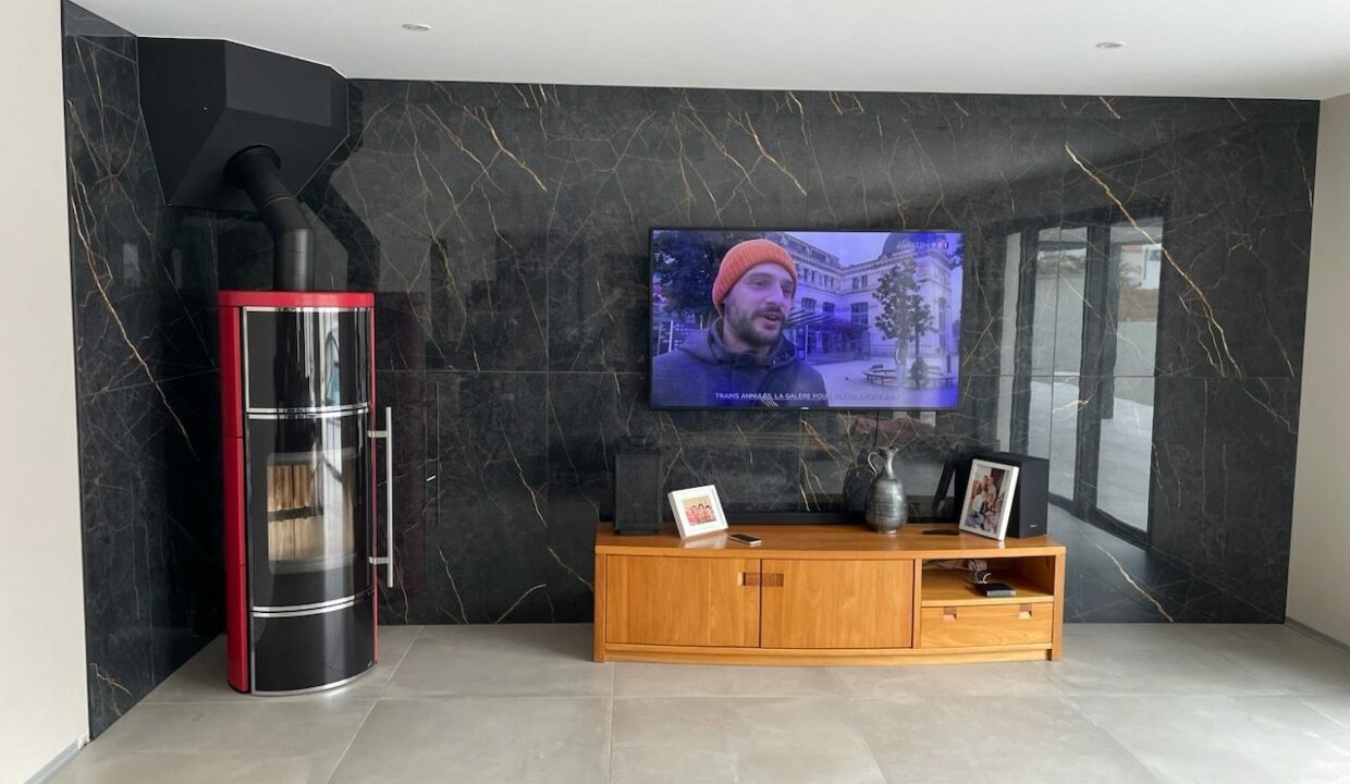 1769766168_VM2532_16_original