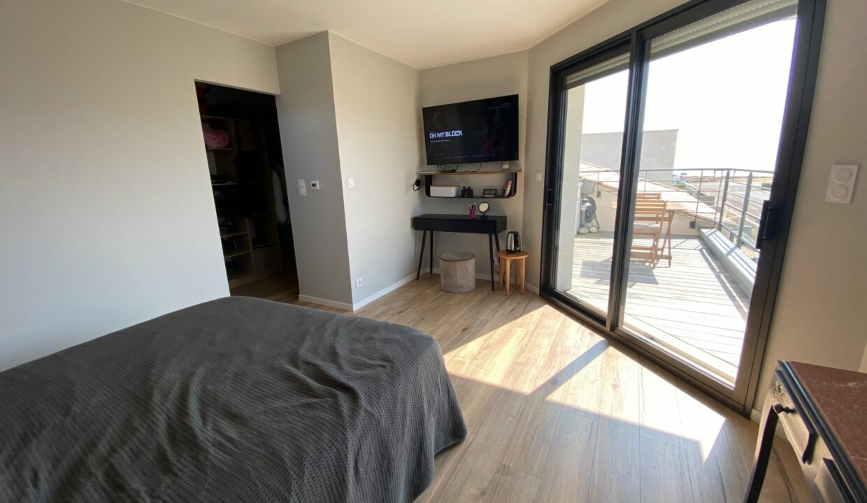 1769766169_VM2532_19_original