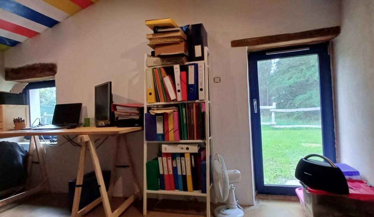 1769766605_VM2728_11_original