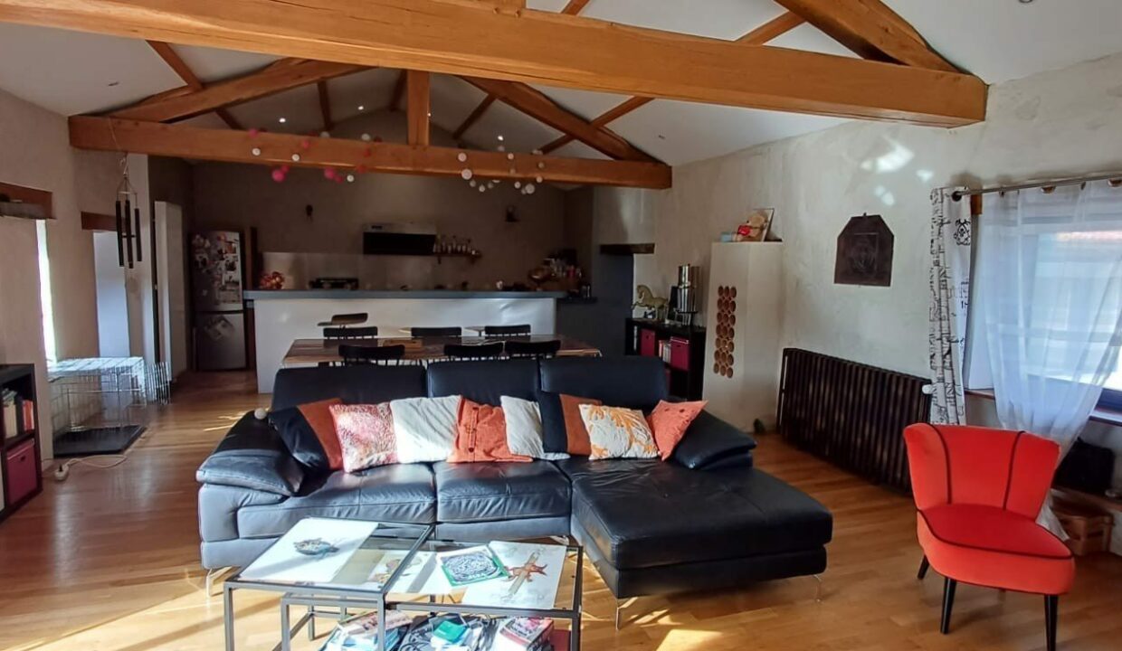 1769766607_VM2728_17_original