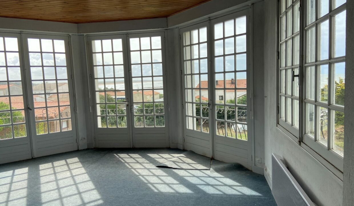 1769766656_VM2748_12_original