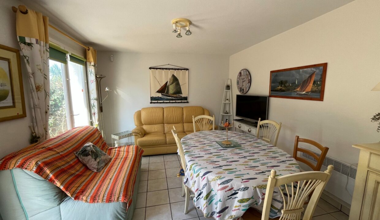 1769766661_VM2750_14_original