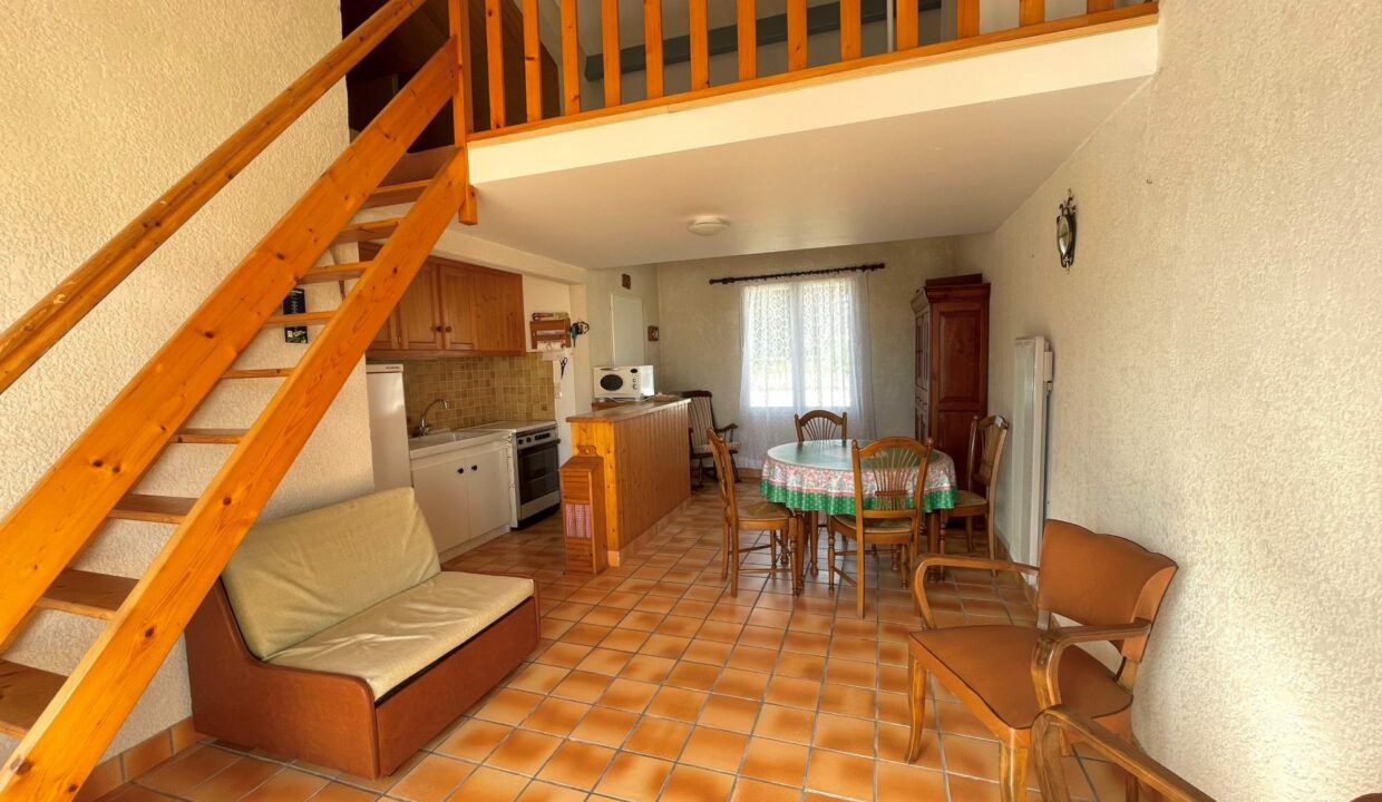 1769766687_VM2762_15_original