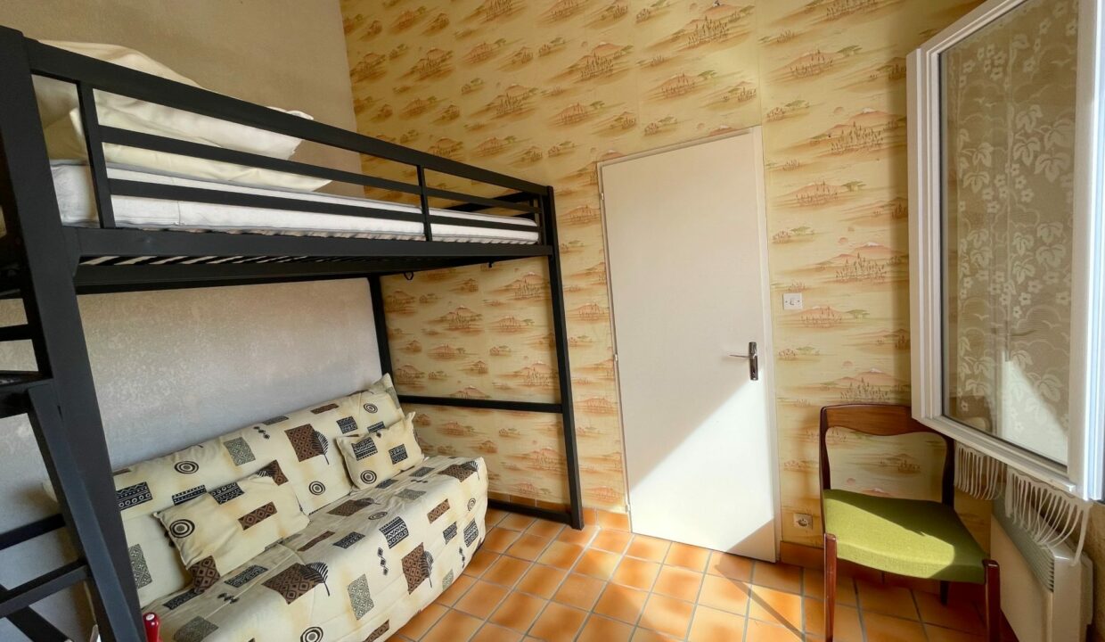 1769766688_VM2762_18_original