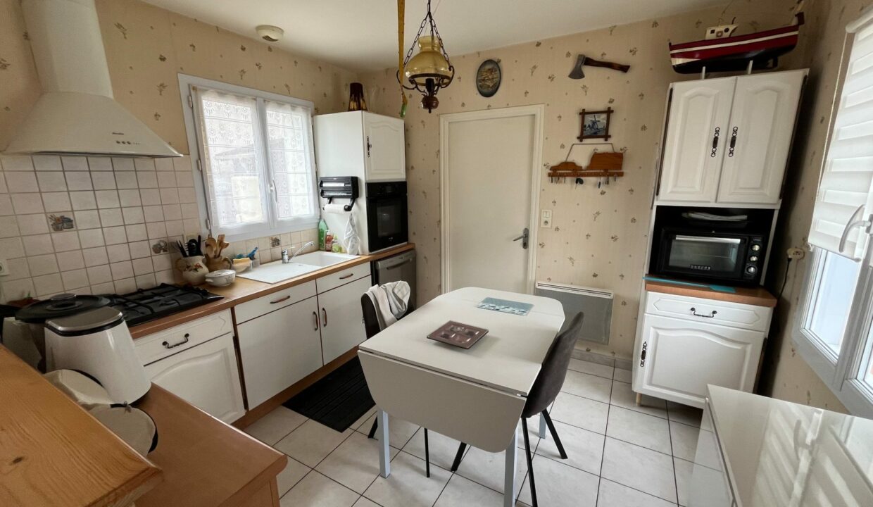 1769766696_VM2766_17_original