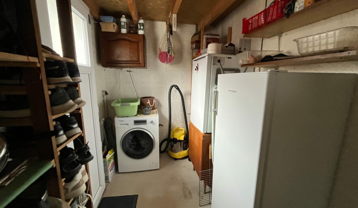 1769766697_VM2766_19_original