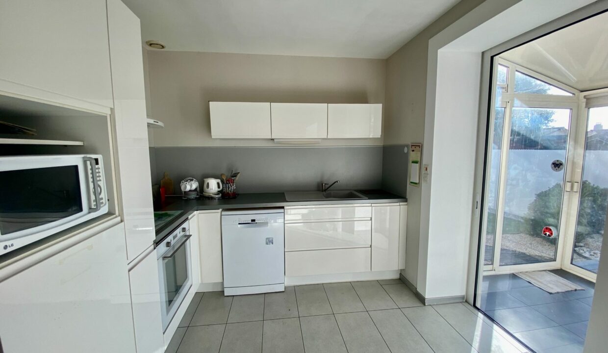 1769766698_VM2768_11_original