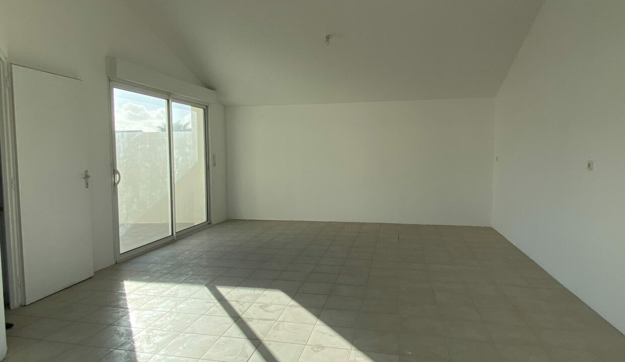 1769766700_VM2768_15_original