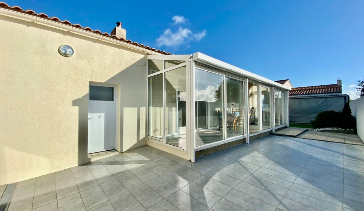 1769766700_VM2768_17_original