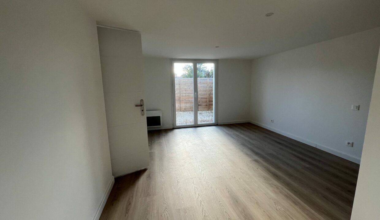 1769766742_VM2794_9_original