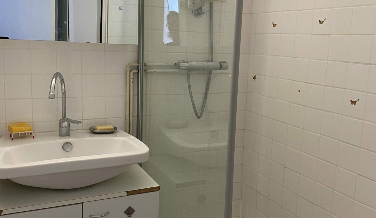 1769774721_VA2412_11_original