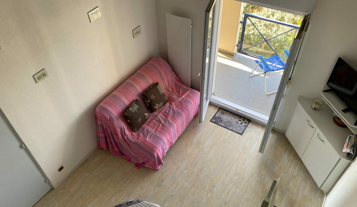 1769774724_VA2412_19_original