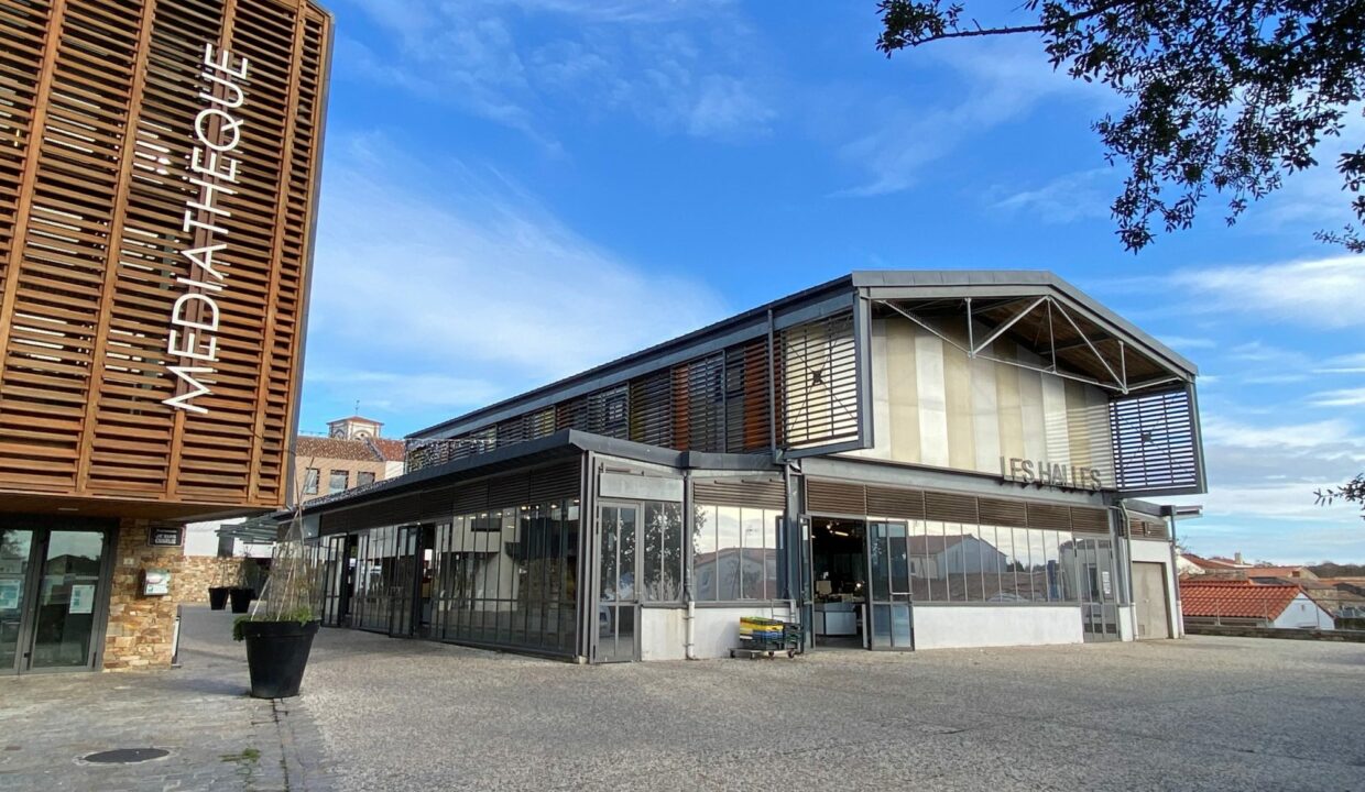 1769774825_VA2416_12_original