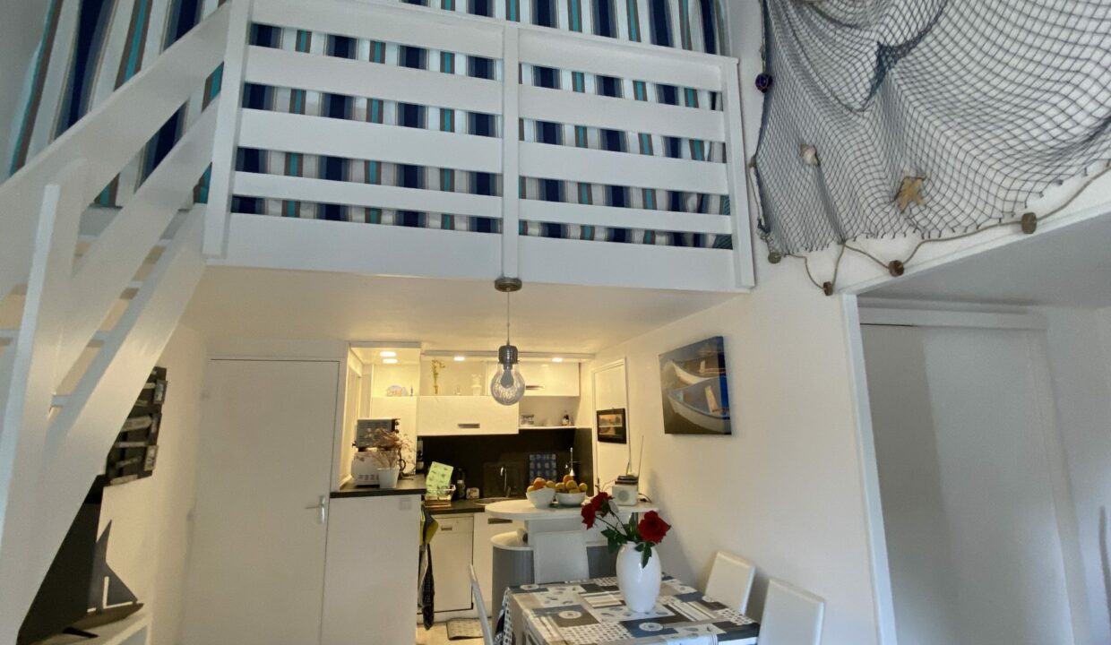 1770309809_VA2418_7_original