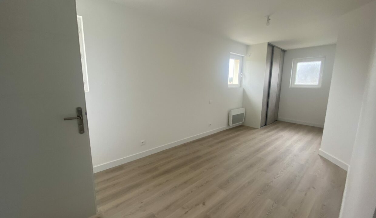 1770369549_VM2792_7_original