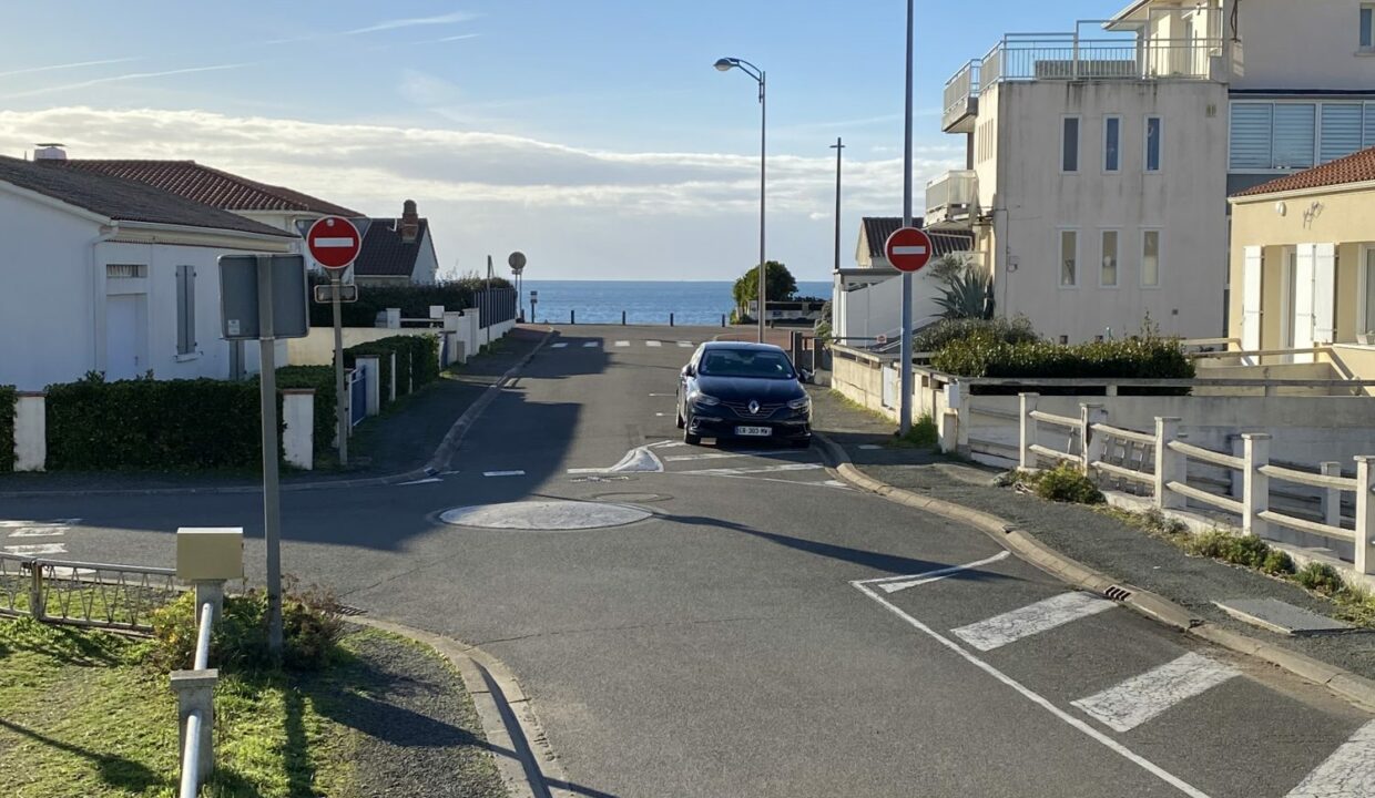 1770397642_VM3644_7_original