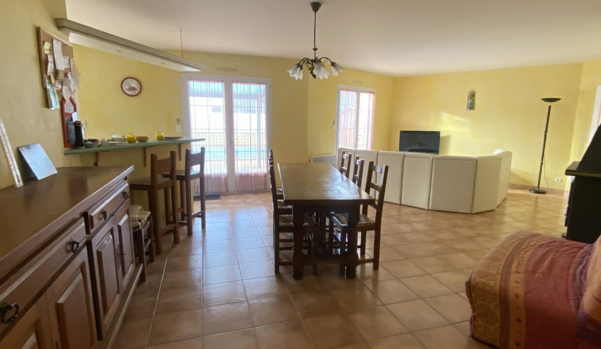 1770734697_VM3651_6_original