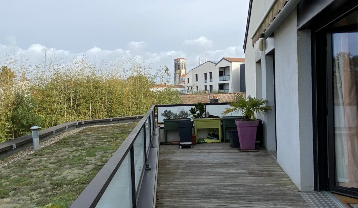 1771424991_VA2416_43_original