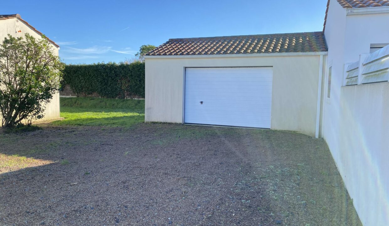 1771949446_VM3662_10_original