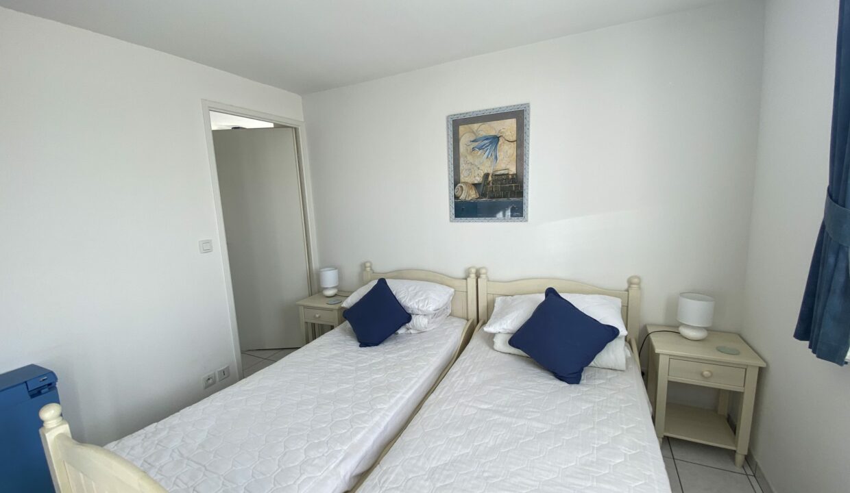 1772103585_VM3664_5_original