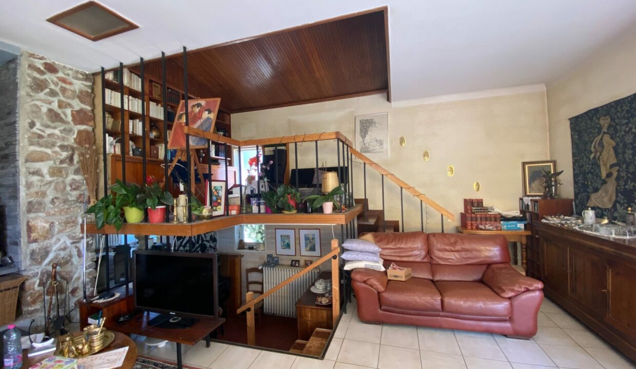 1769766598_VM2724_16_original