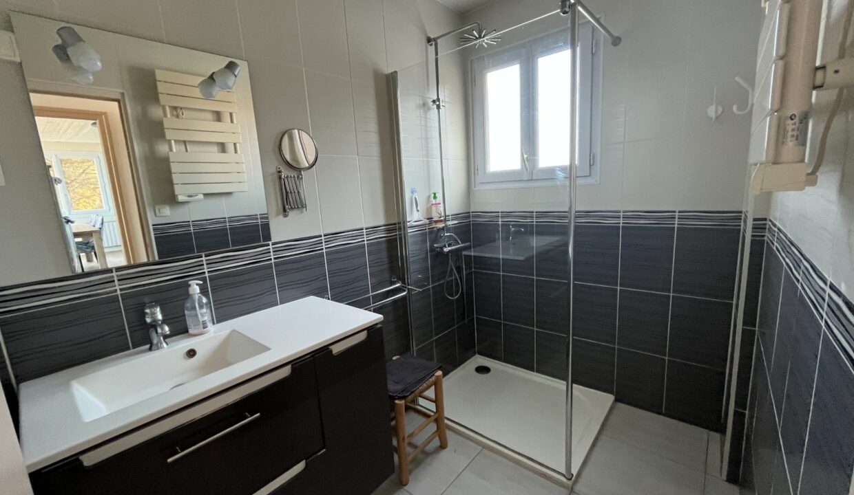 1769766627_VA2204_16_original