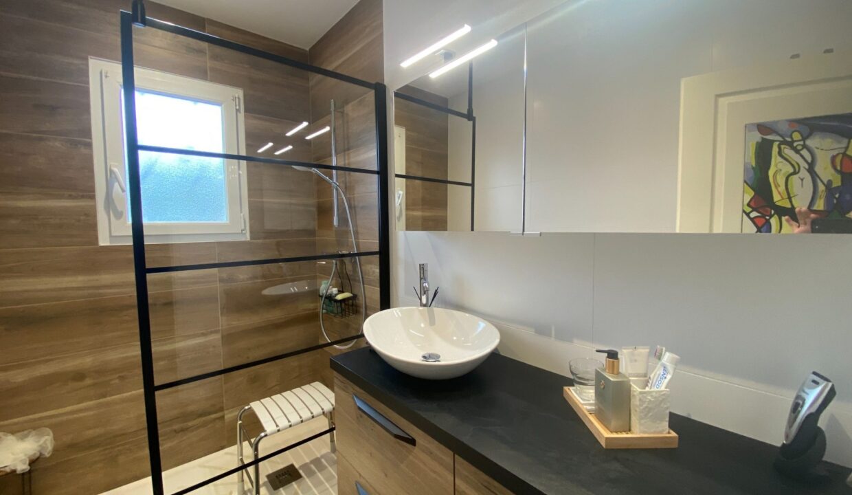 1769766726_VM2784_19_original