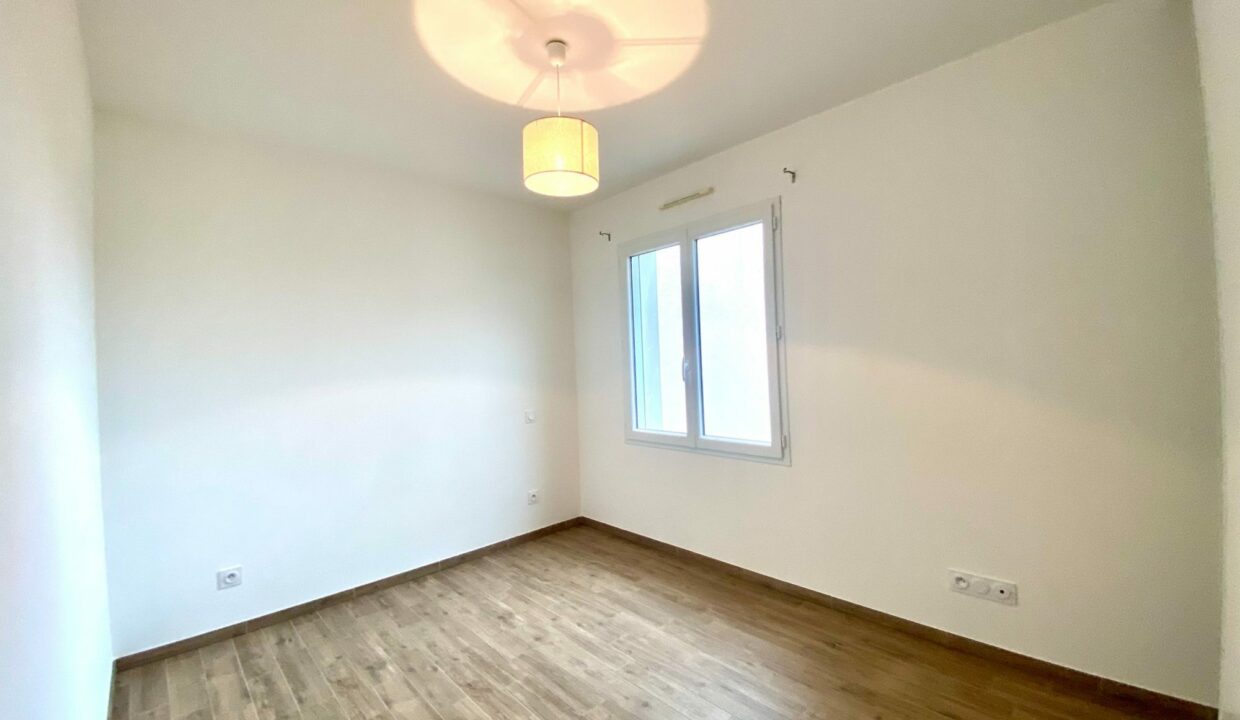 1769766737_VM2790_14_original