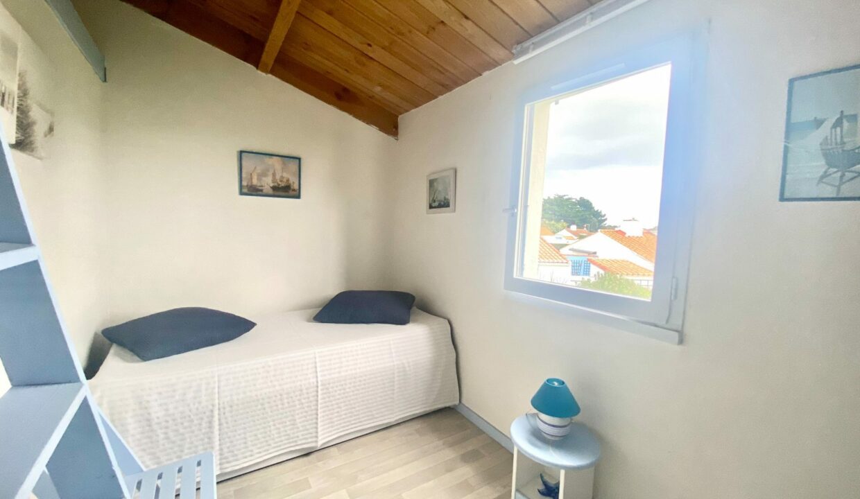 1769766758_VM2810_7_original