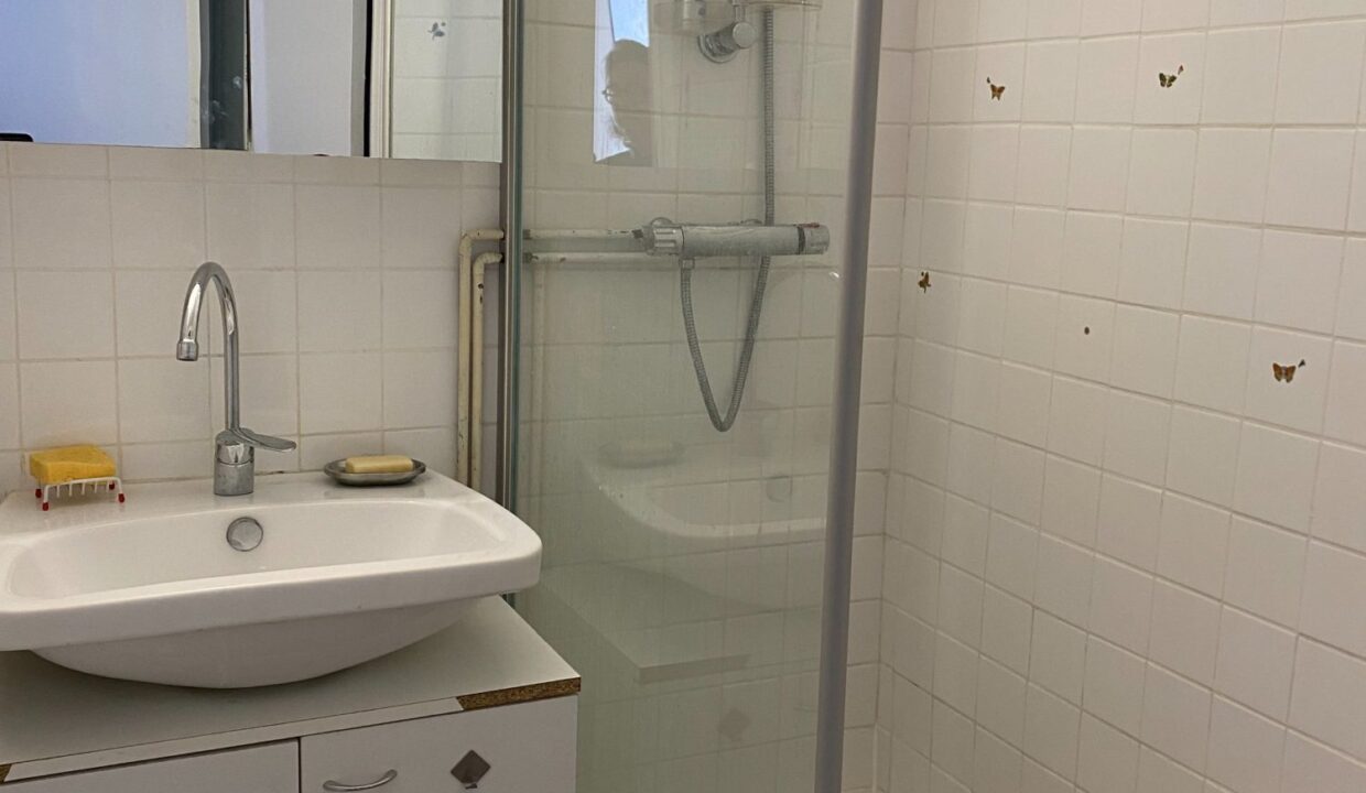 1769774721_VA2412_11_original