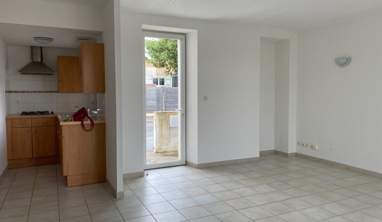 1769774775_VM3616_14_original