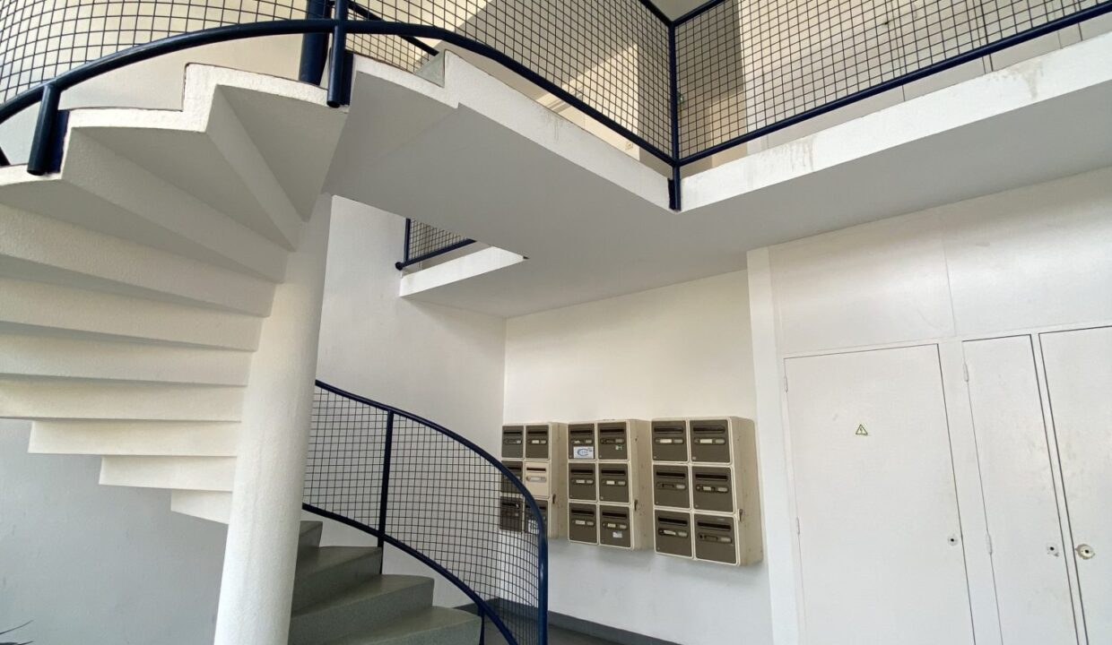 1770309812_VA2418_10_original