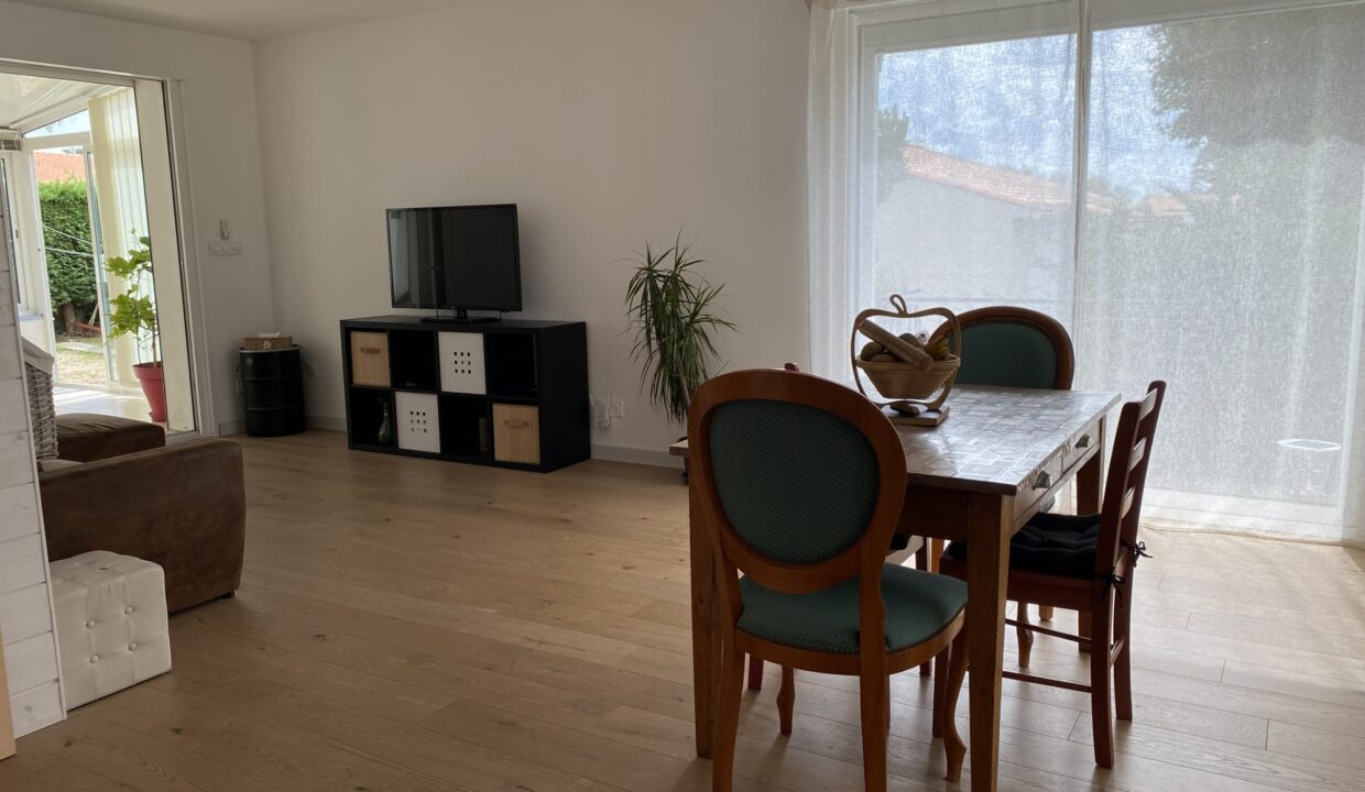 1770394226_VM3643_10_original