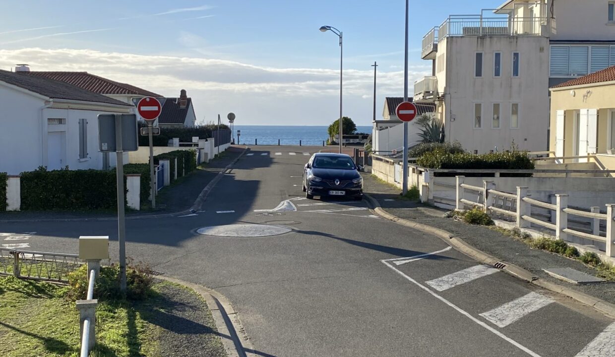 1770397642_VM3644_7_original