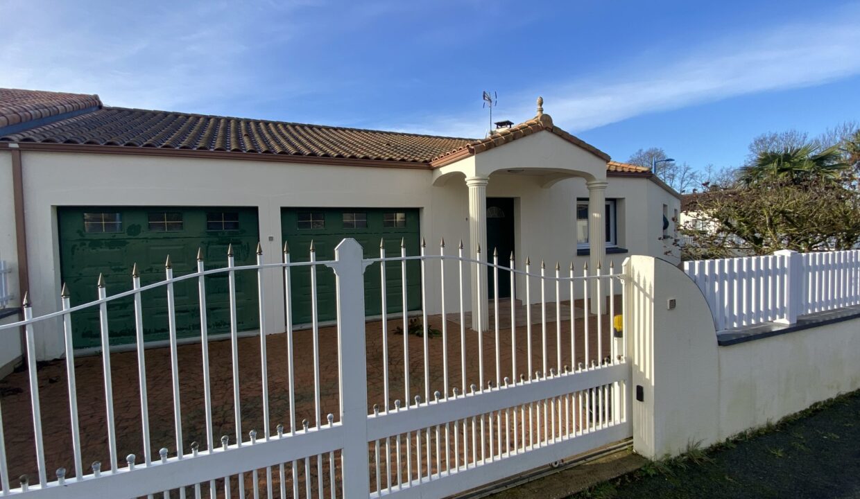 1770734670_VM3651_3_original