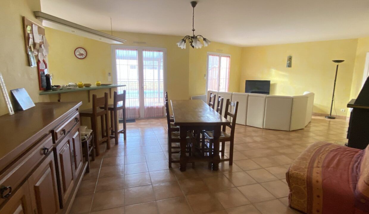 1770734697_VM3651_6_original