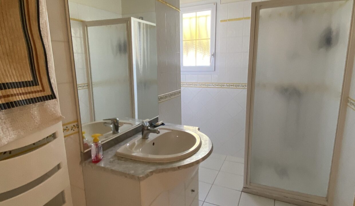 1770734723_VM3651_8_original